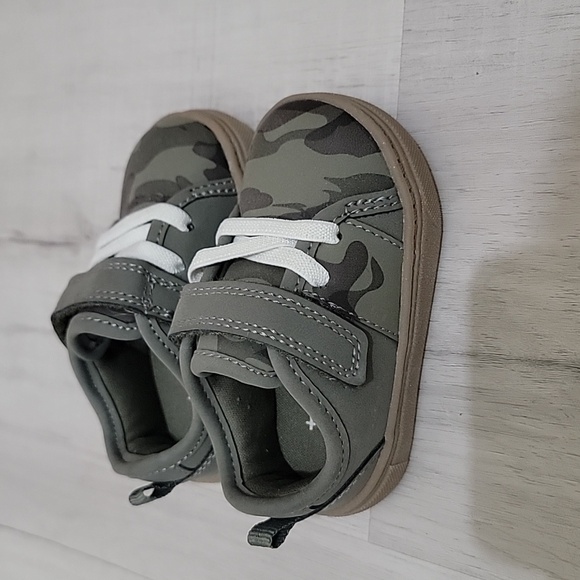 Baby shoes - Picture 2 of 3